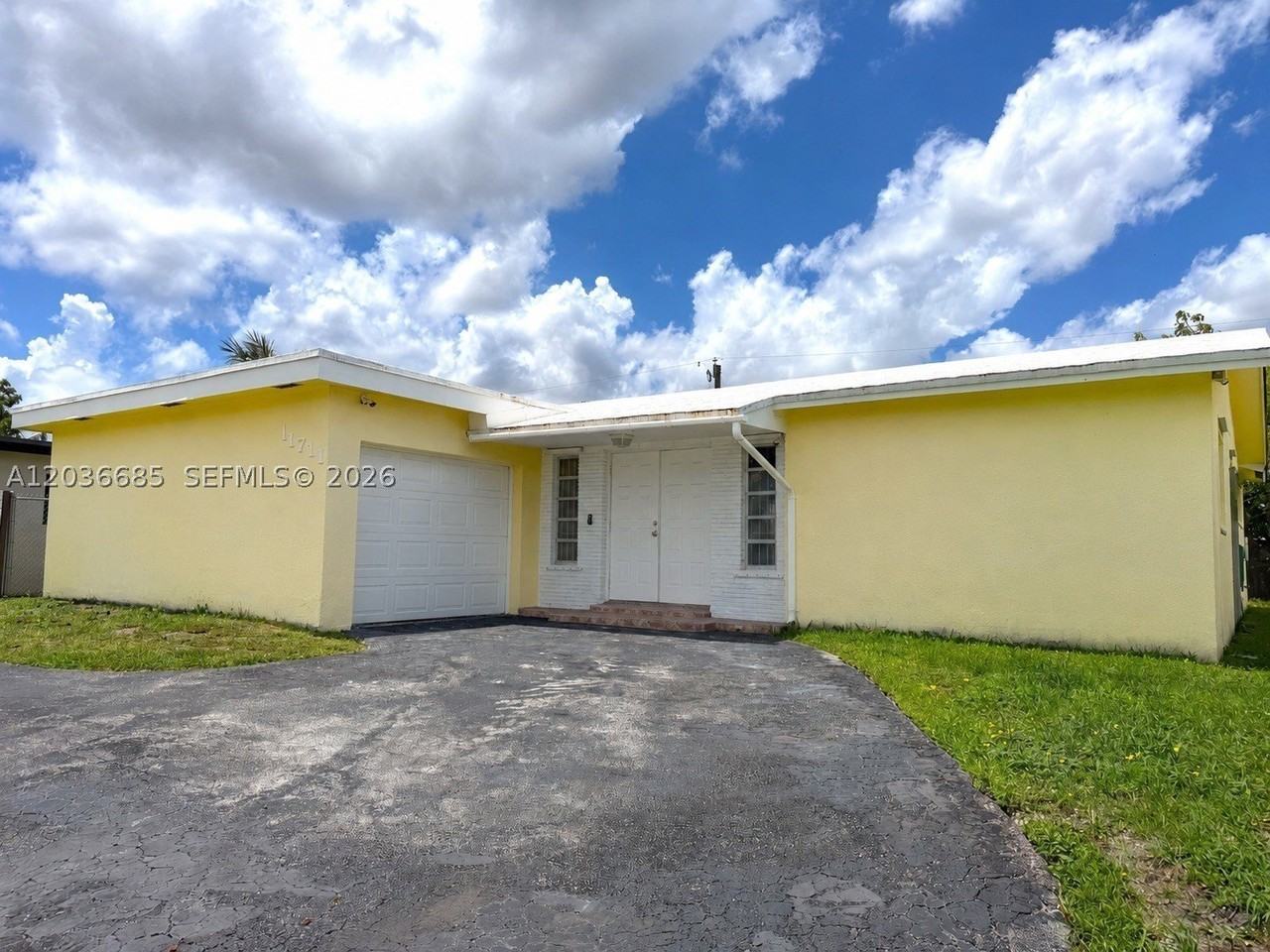 11711 Nw 29th St - Photo 2 of 24