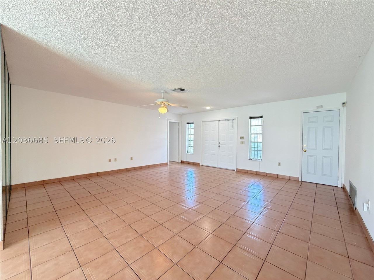 11711 Nw 29th St - Photo 4 of 24