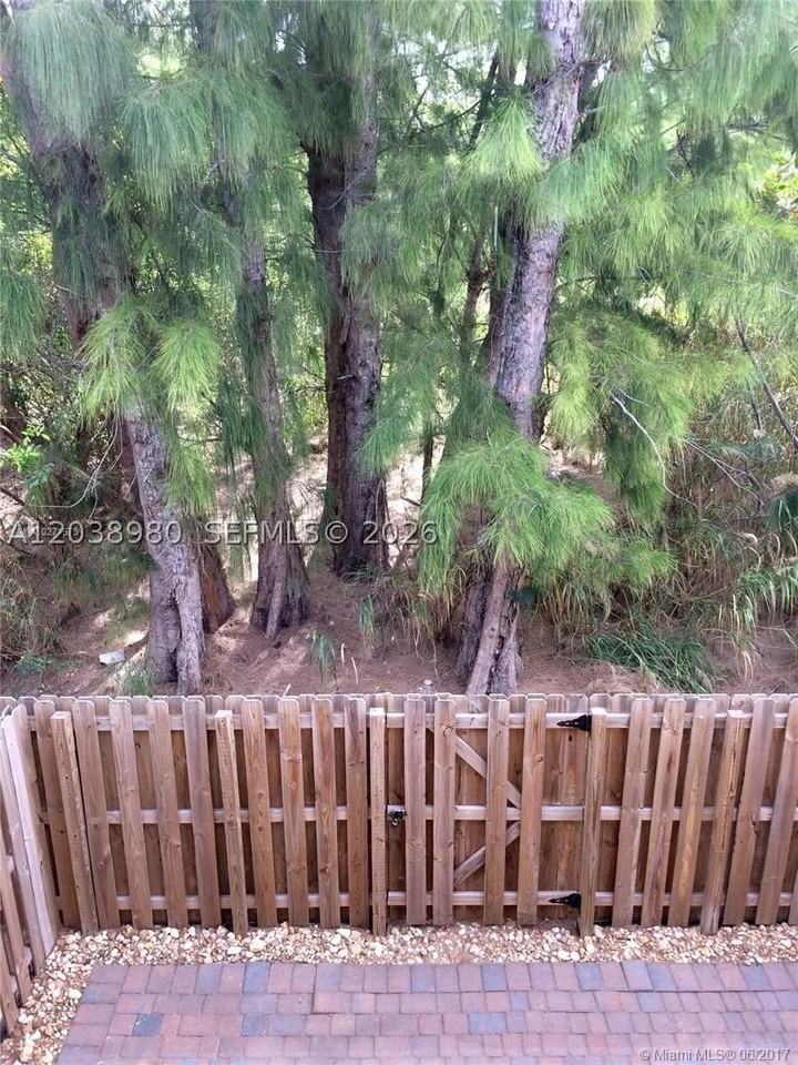 11725 Sw 150th Pl #11725 - Photo 2 of 31