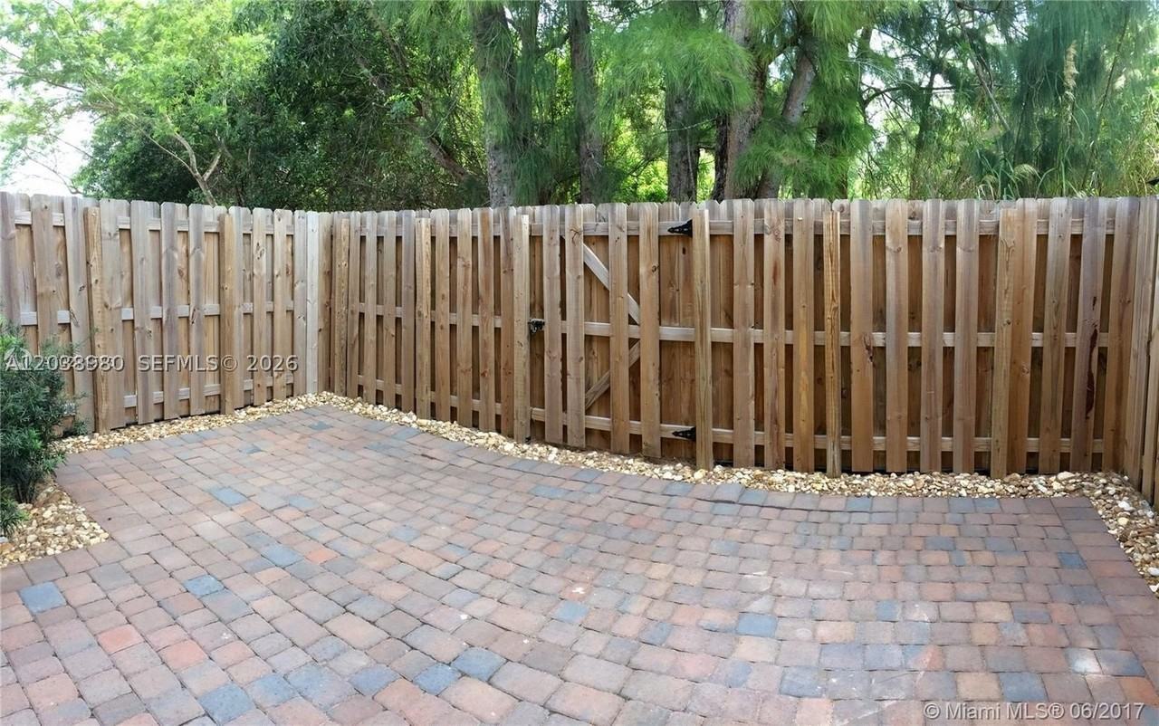 11725 Sw 150th Pl #11725 - Photo 3 of 31