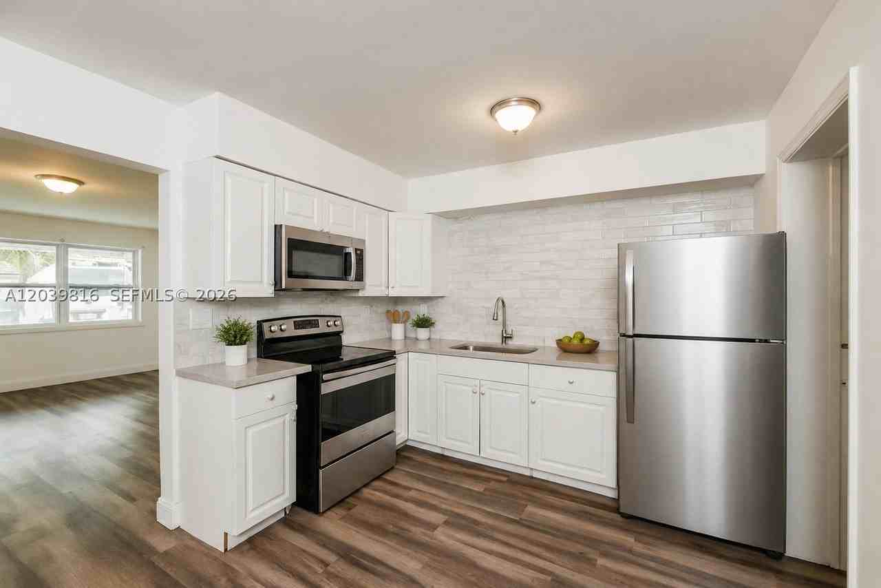 1225 Nw 58th Ave #1225 - Photo 4 of 11