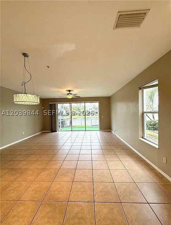 15498 Marcello Cir - Photo 5 of 34