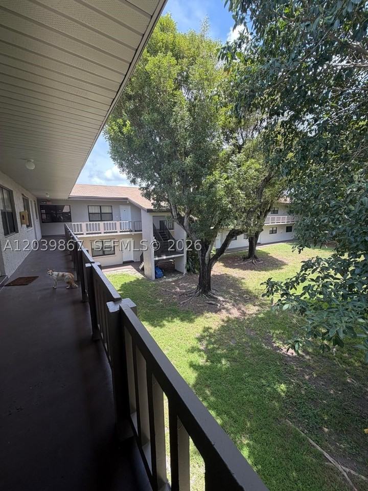 10350 Sw 220th St #257 - Photo 4 of 18