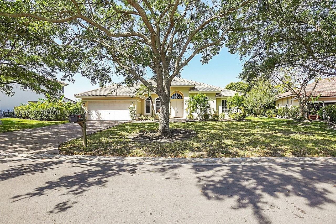 1574 Nw 103rd Ter - Photo 4 of 50