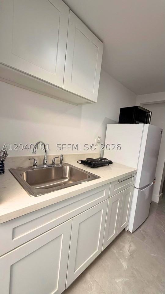 2255 Sw 33rd Ave #1 - Photo 7 of 44