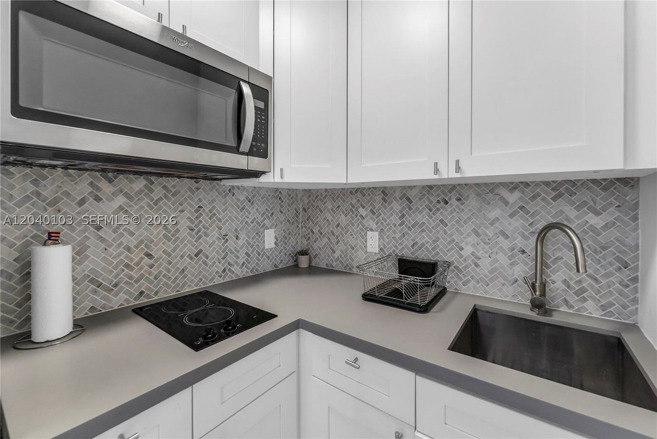 6647 Sw 59th Pl #208 - Photo 5 of 12
