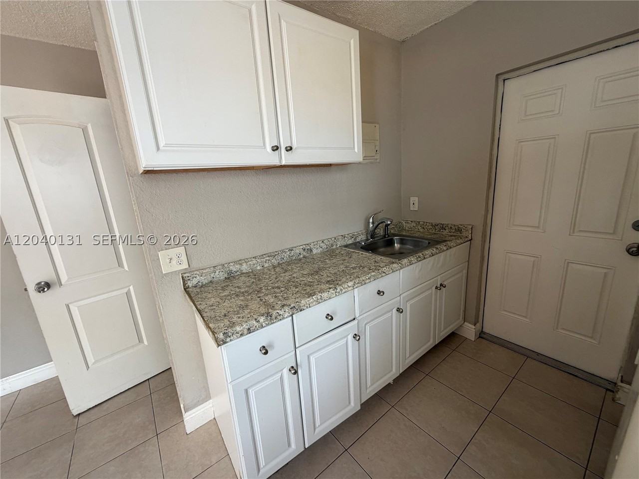 6012 Sw 38th St #4 - Photo 4 of 15