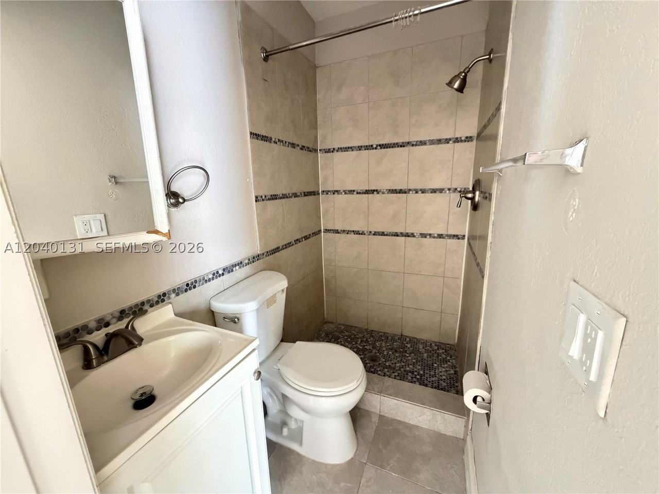 6012 Sw 38th St #4 - Photo 6 of 15