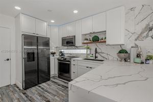 featured image of 2425 Sw 26th Ln