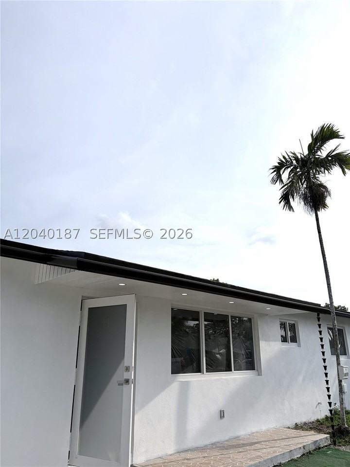 14974 Sw 298th Ter #MAIN - Photo 2 of 27