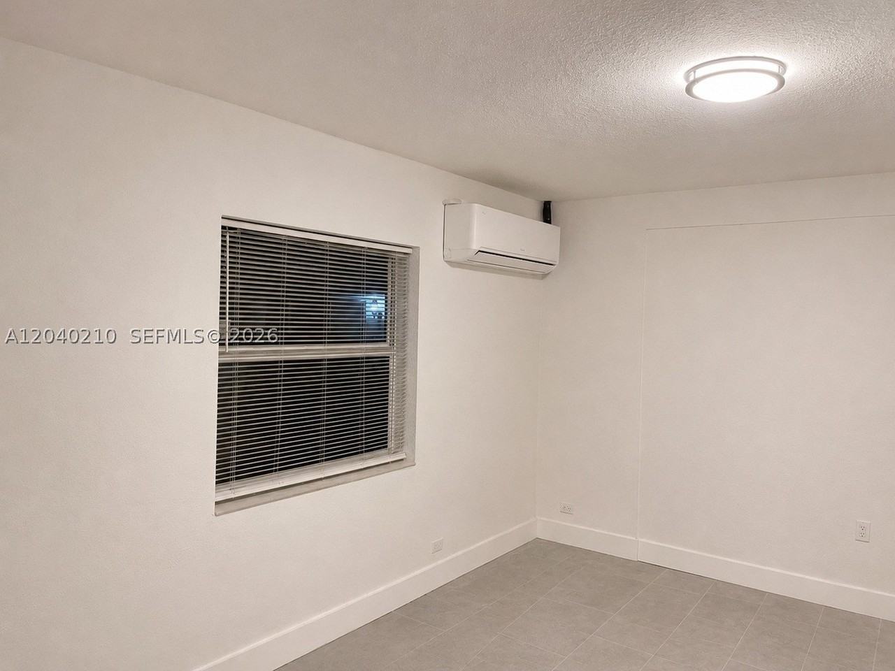 6801 Sw 22nd St #02 - Photo 6 of 10