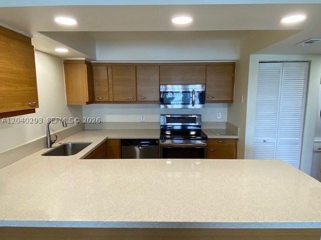 520 Orton Ave #503 - Photo 2 of 17