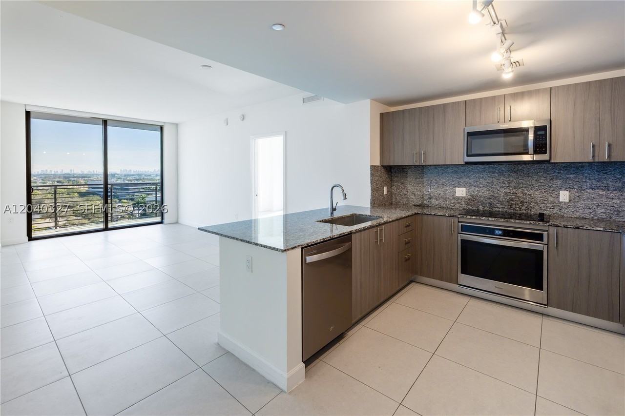 5350 Nw 84th Ave #1001 - Photo 5 of 50