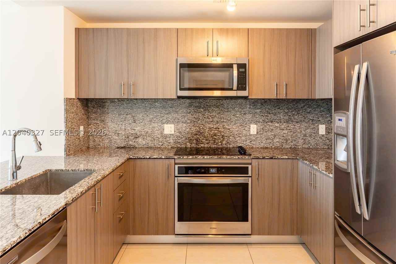 5350 Nw 84th Ave #1001 - Photo 6 of 50