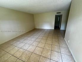 4160 Nw 21st St #117E - Photo 1 of 1