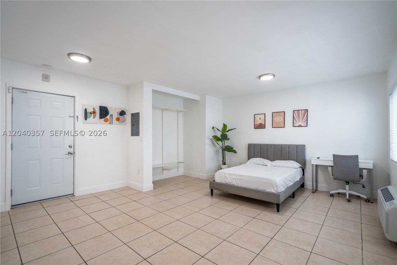 6971 Carlyle Ave #107 - Photo 4 of 10