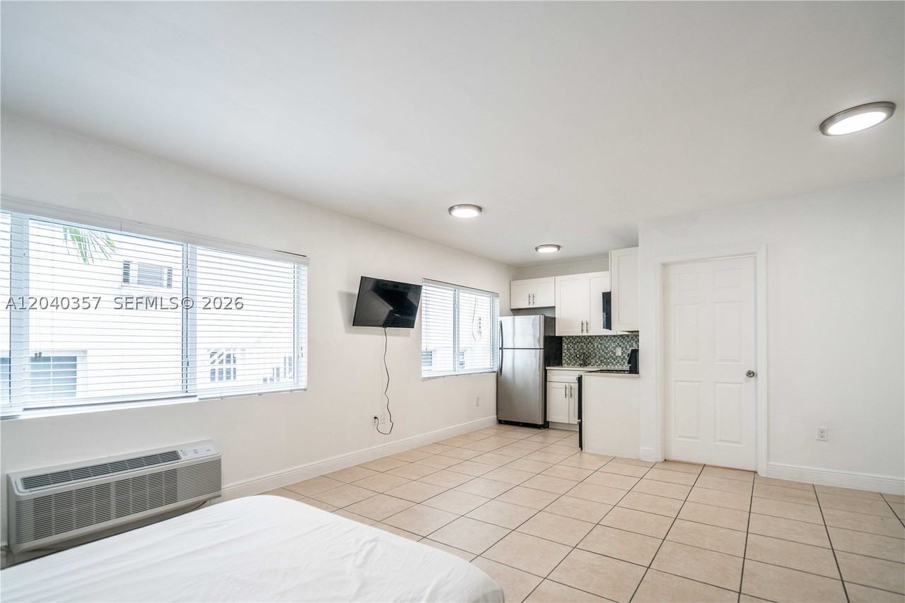 6971 Carlyle Ave #107 - Photo 6 of 10