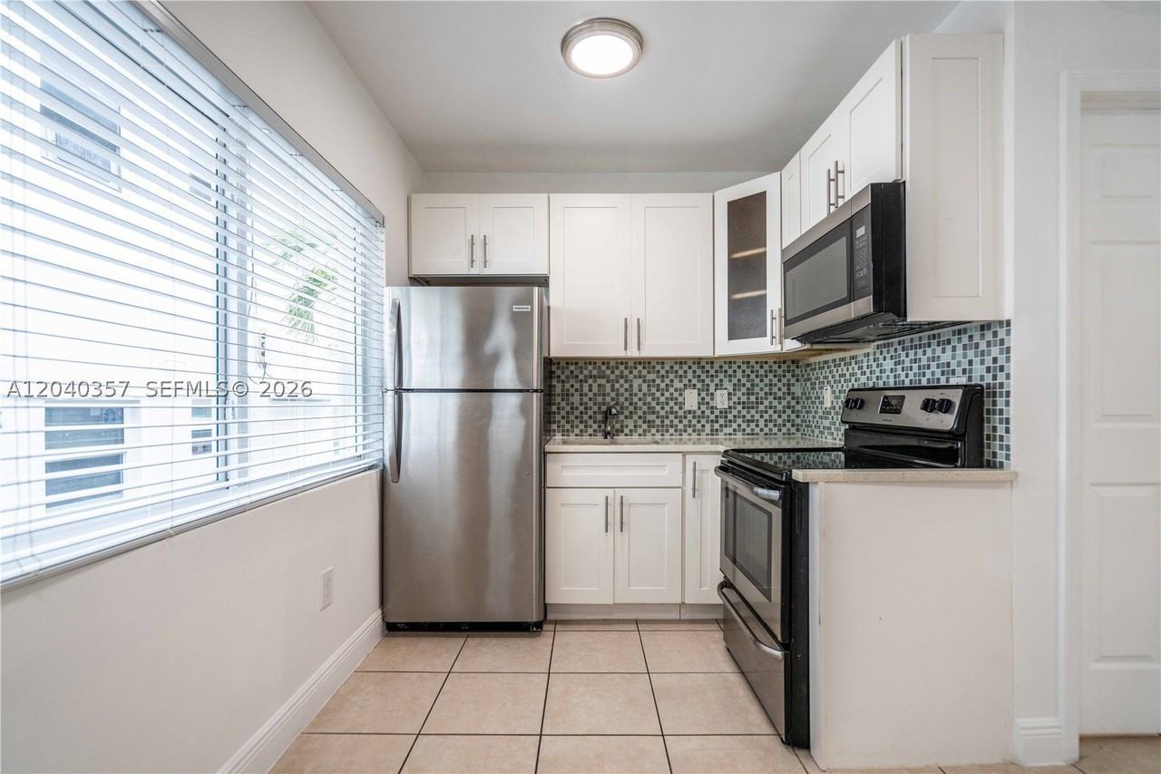 6971 Carlyle Ave #107 - Photo 7 of 10