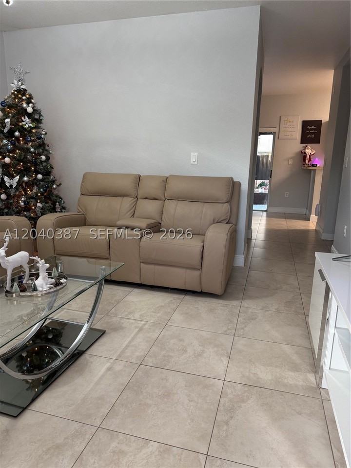 4117 Ne 24th Dr #4117 - Photo 5 of 22