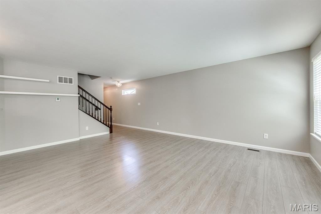 529 Parkgate Dr - Photo 4 of 41