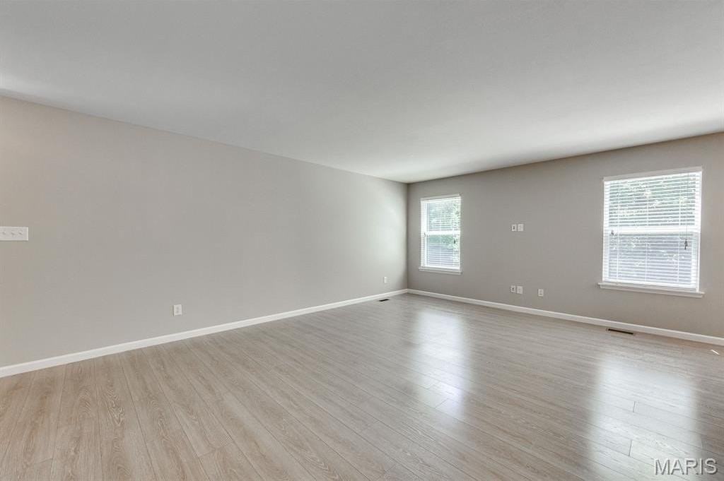 529 Parkgate Dr - Photo 5 of 41