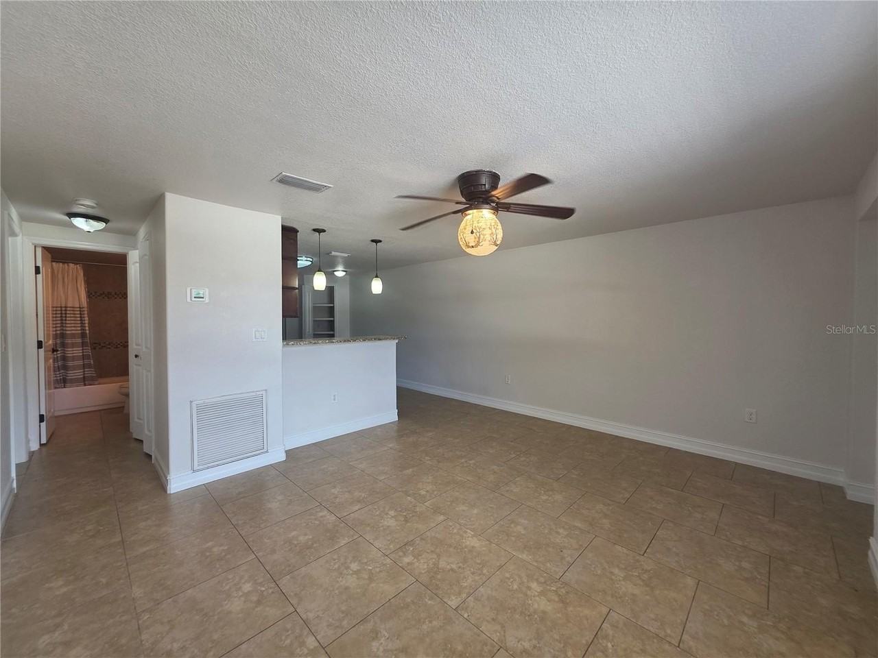 15532 Chamberlain Blvd #A - Photo 2 of 8