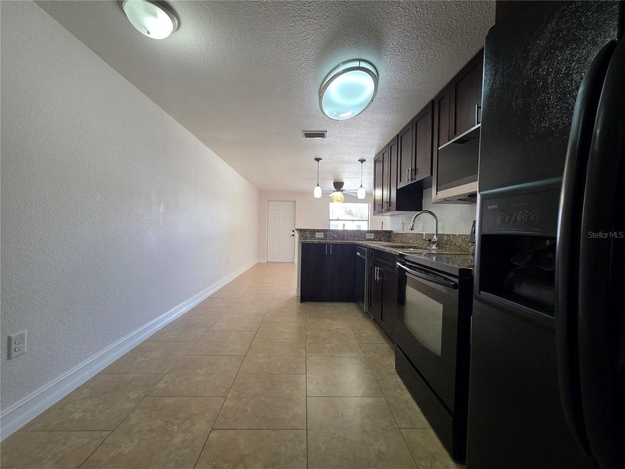 15532 Chamberlain Blvd #A - Photo 5 of 8