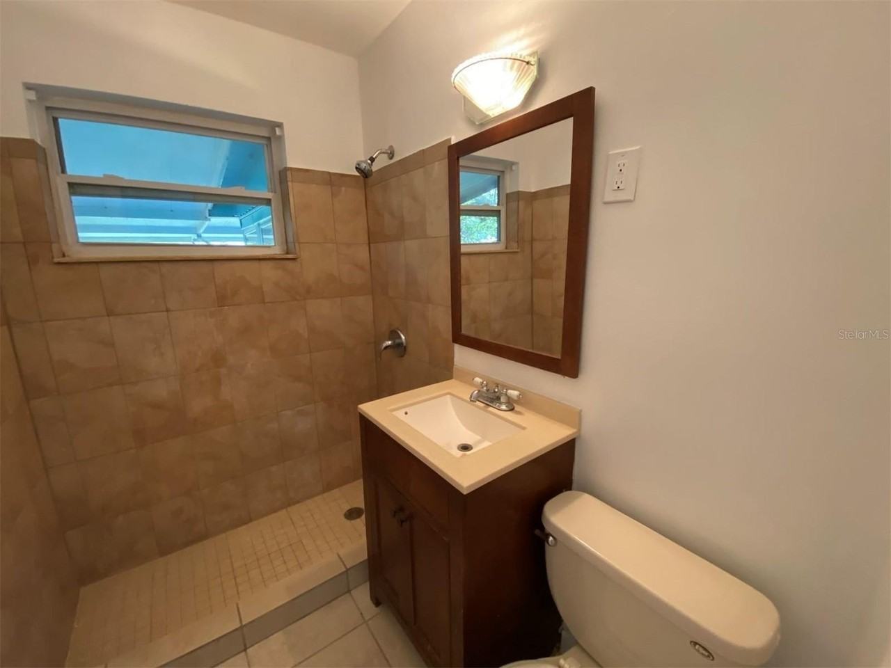 6268 Freemont St - Photo 4 of 11