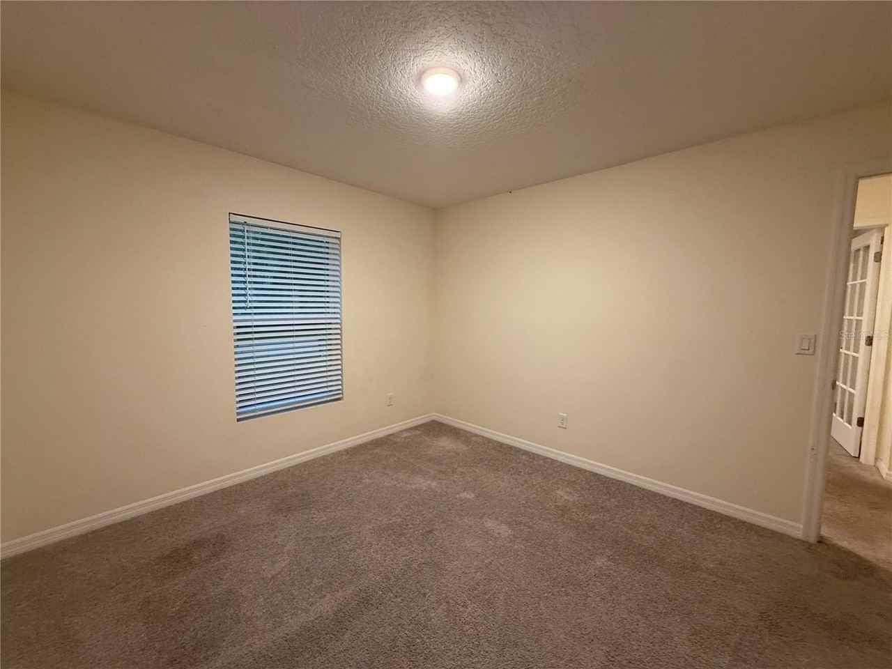 44 Pineapple Dr - Photo 3 of 16
