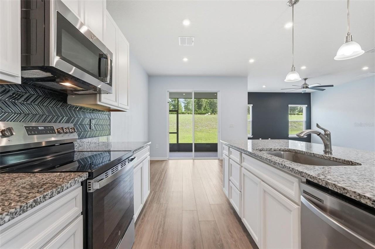 1210 Whispering Ln - Photo 4 of 50