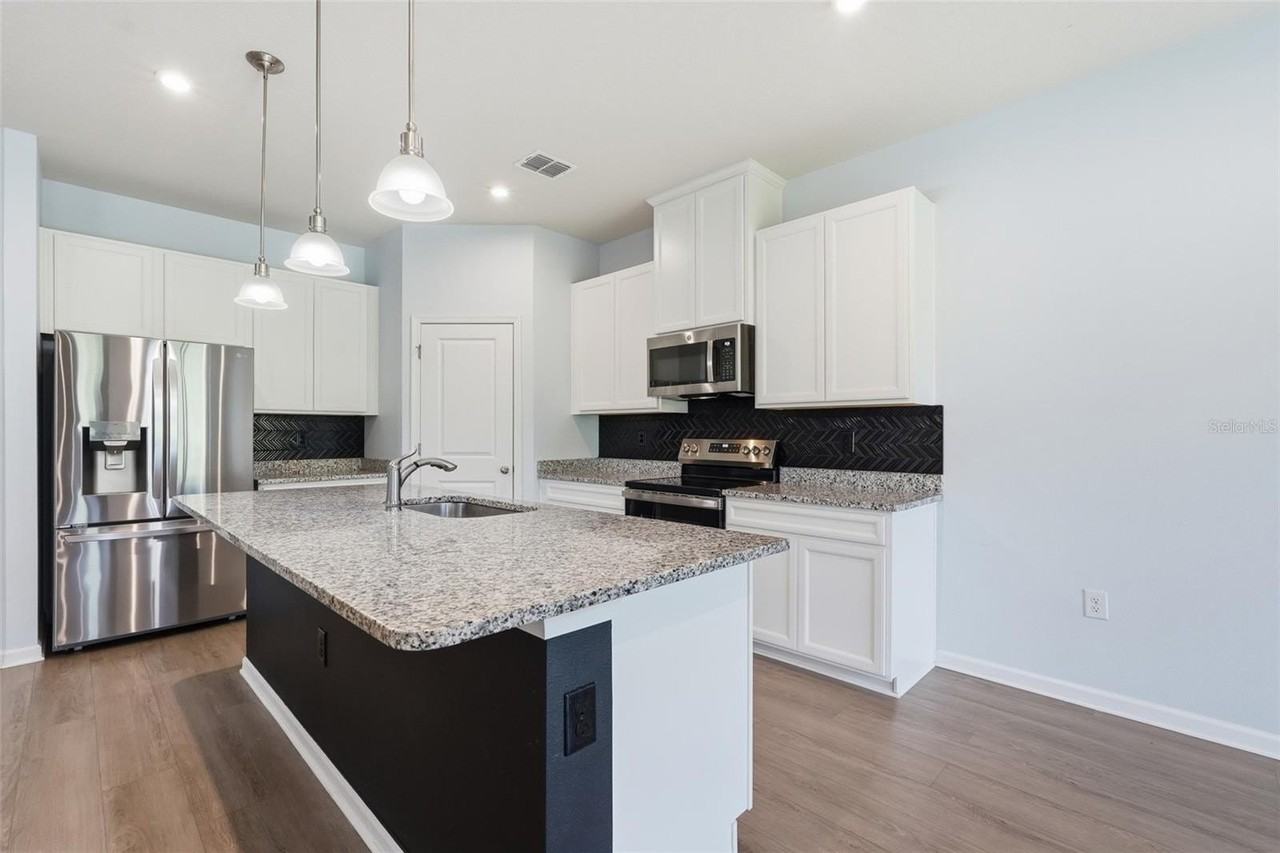 1210 Whispering Ln - Photo 6 of 50