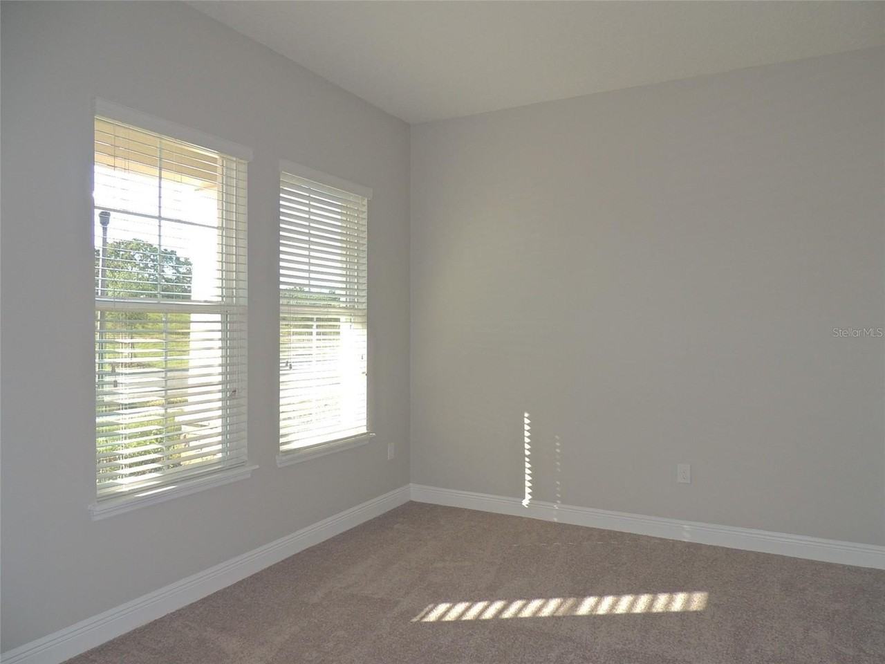 7153 Summerlake Groves St - Photo 2 of 22