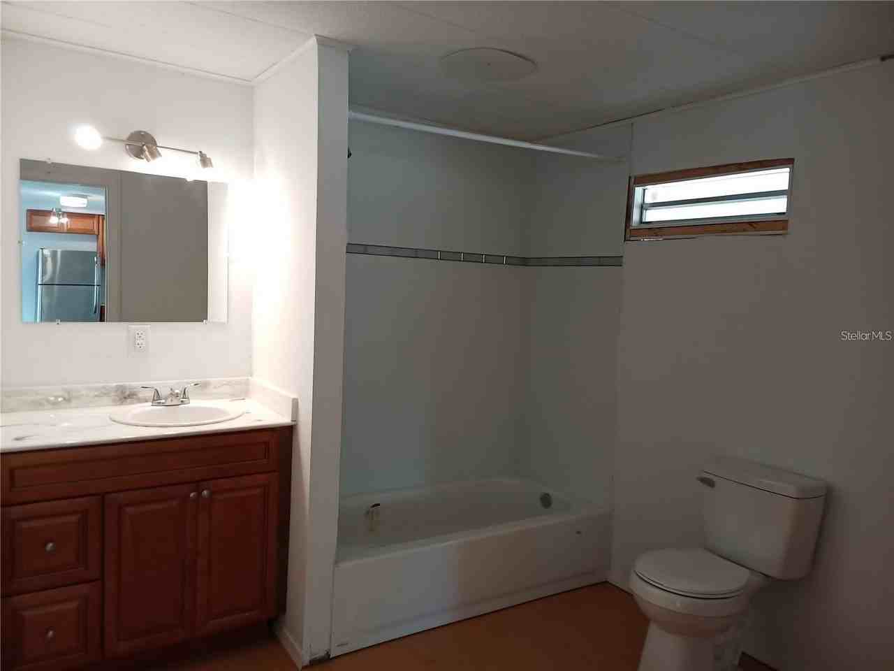 3368 Maple Ln - Photo 7 of 23