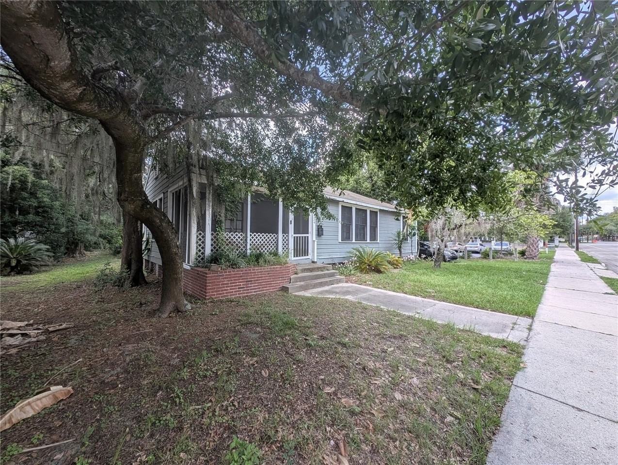 234 Sw 3rd St - Photo 2 of 20
