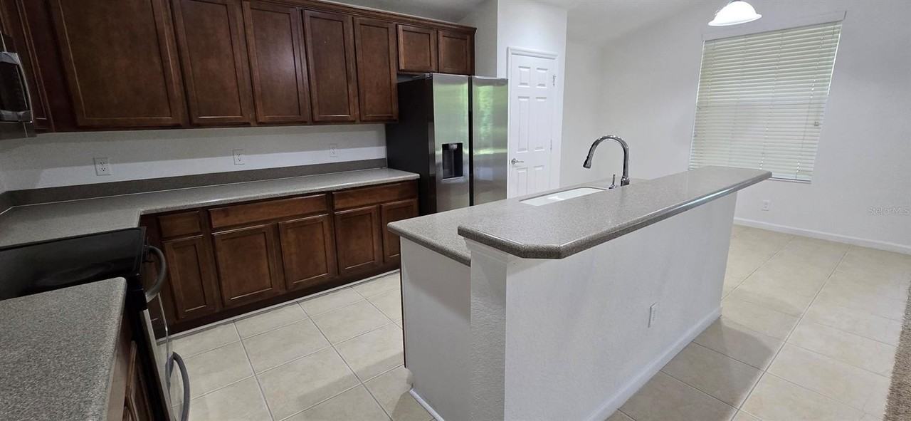 4170 Sw 47th Ct - Photo 6 of 18
