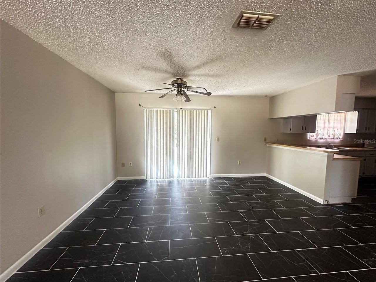 66 Silver Ln - Photo 5 of 8