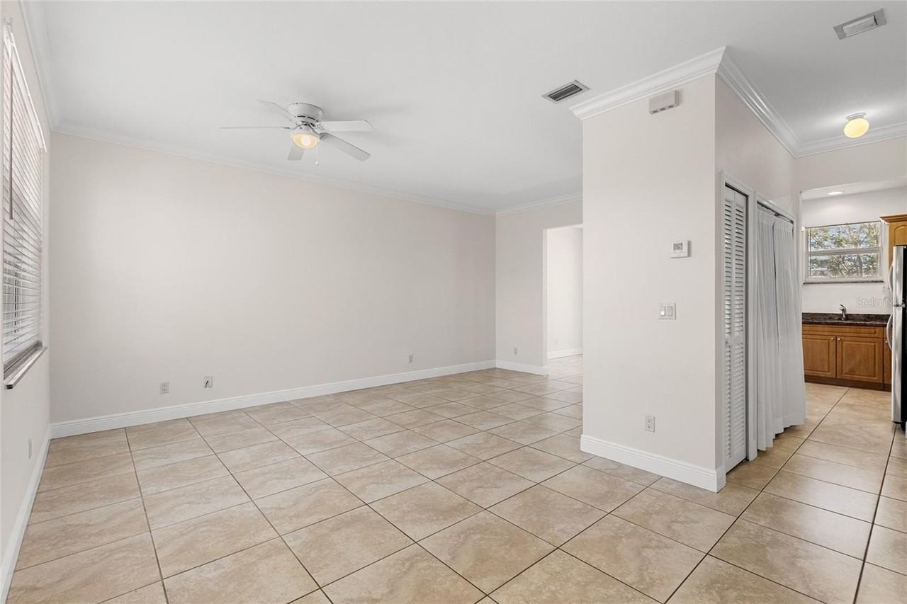 1990 Mississippi Ave - Photo 6 of 32