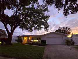 featured image of 1028 Chinaberry Rd