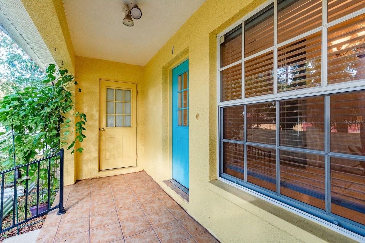 406 S Bayview Blvd #1 - Photo 4 of 40