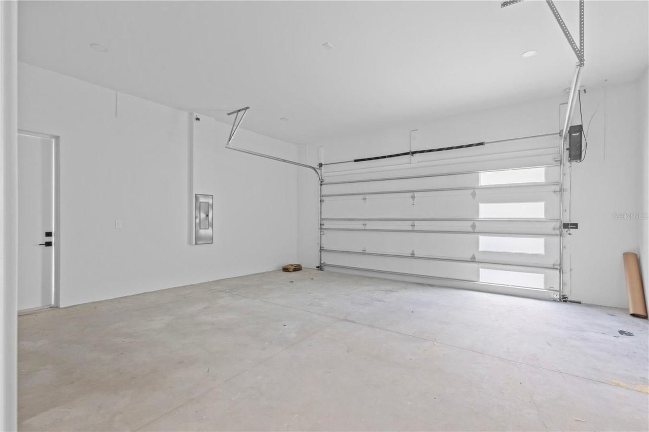3206 W La Salle St - Photo 3 of 50