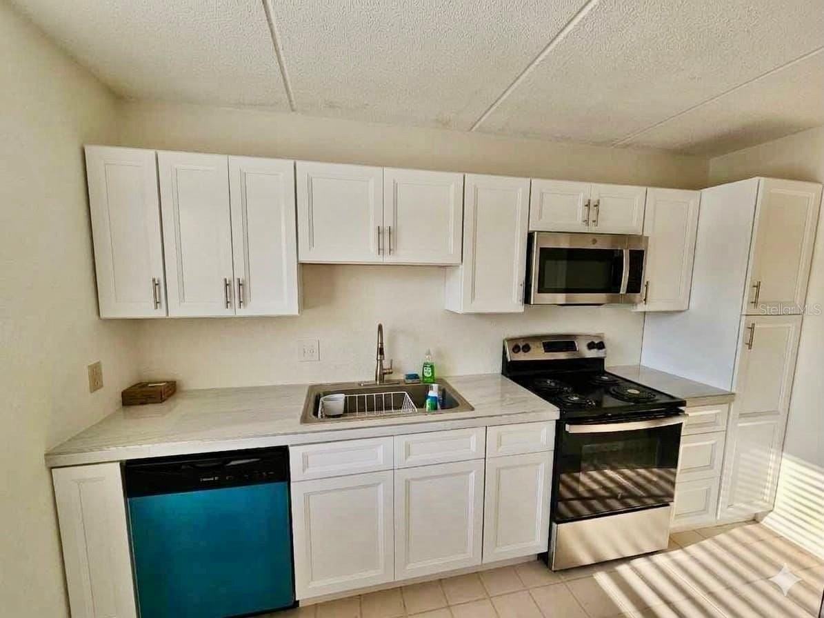4435 1st St Ne #103 - Photo 3 of 19