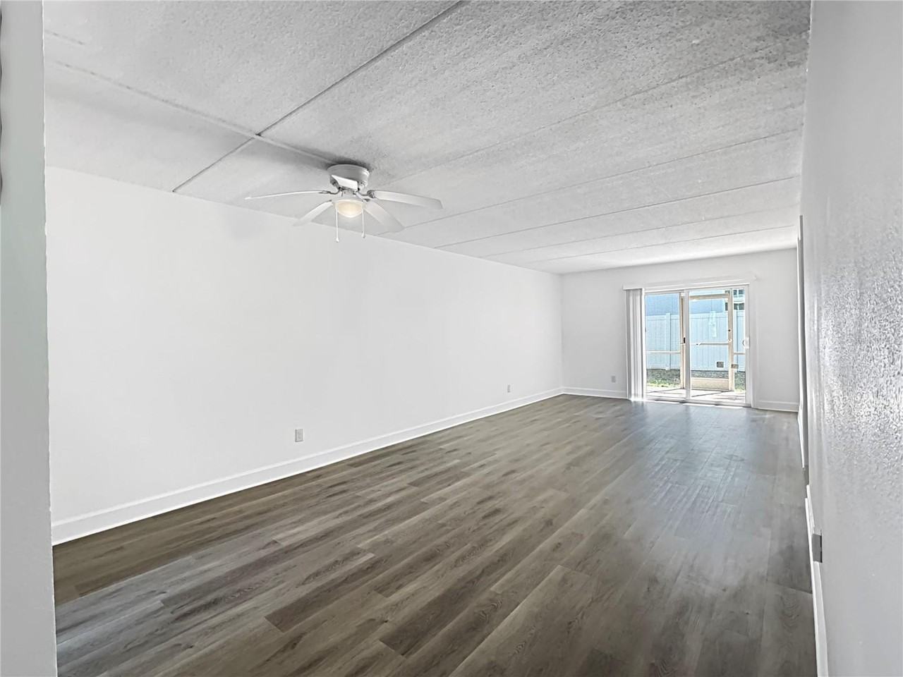 4435 1st St Ne #103 - Photo 4 of 19