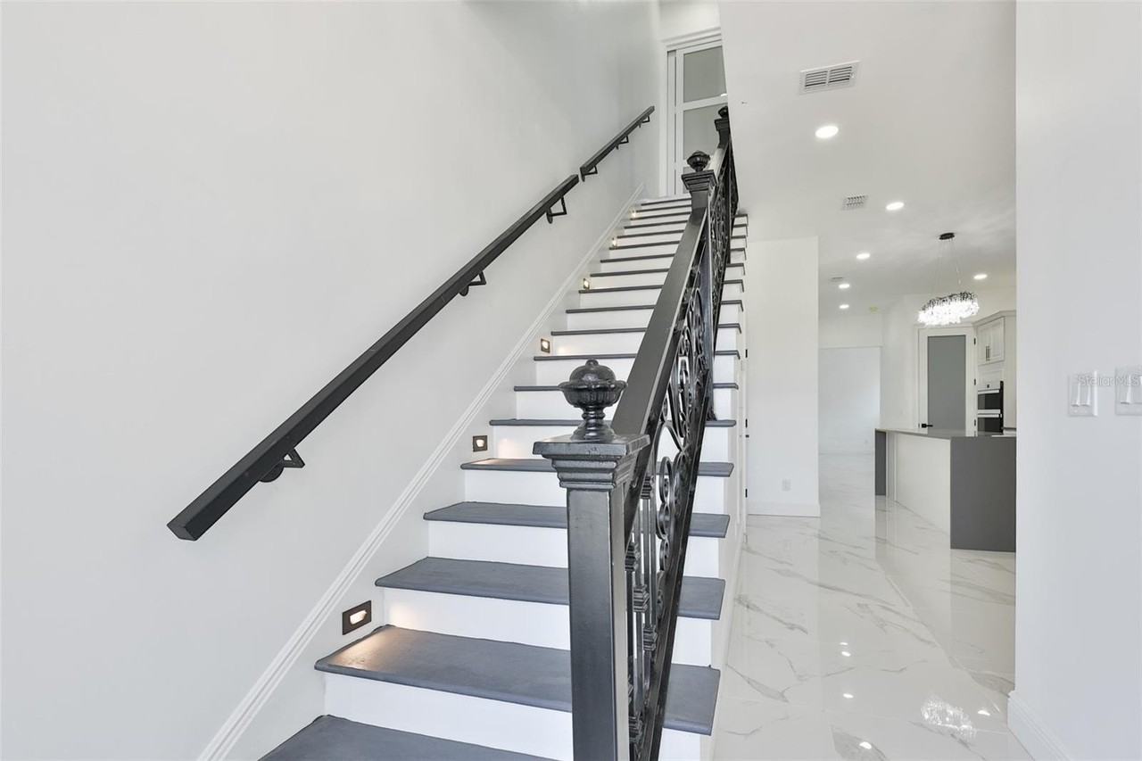 2816 Corrine St #2 - Photo 4 of 50