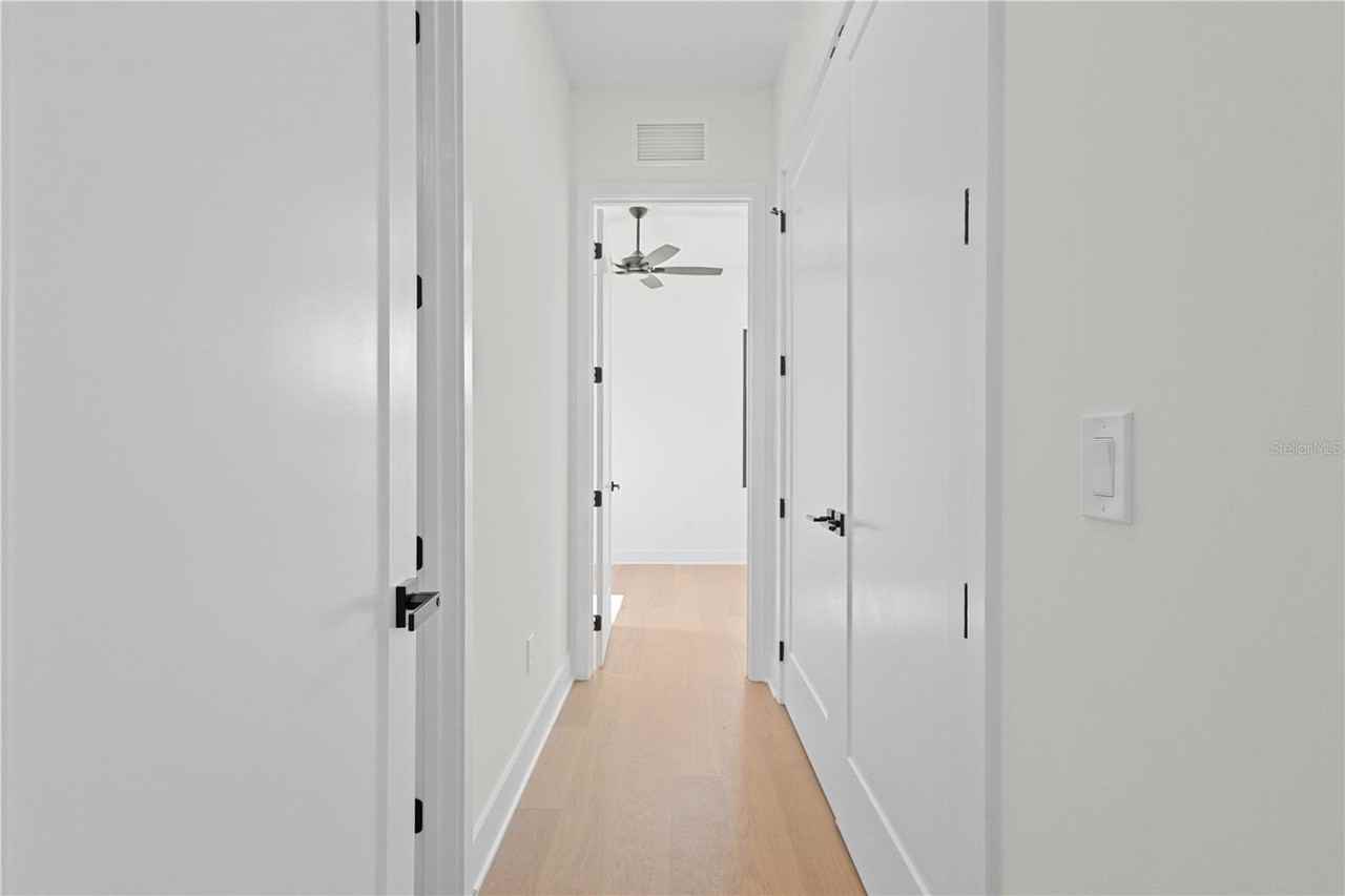 3202 W La Salle St - Photo 6 of 32