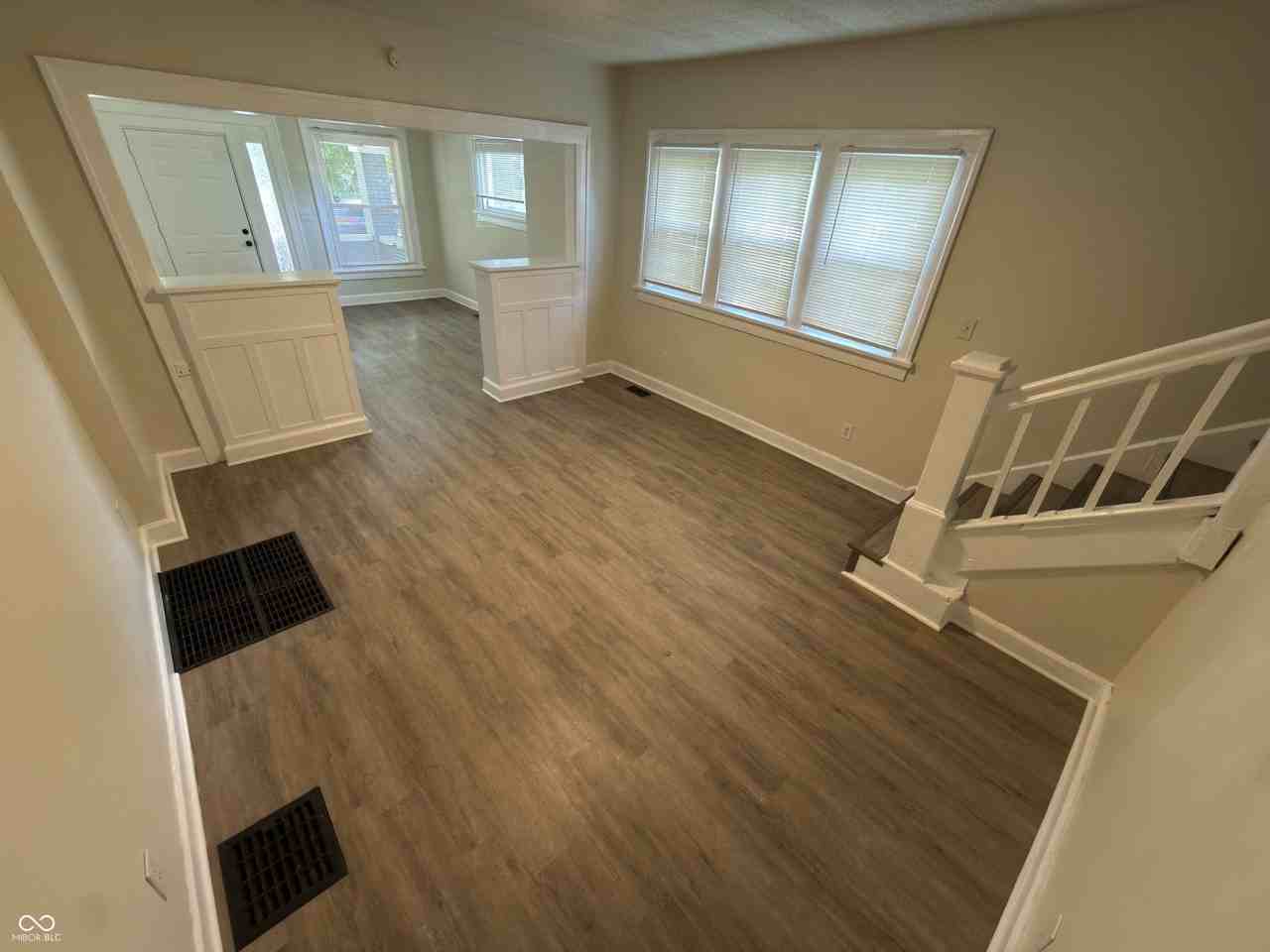 4040 N College Ave - Photo 6 of 20