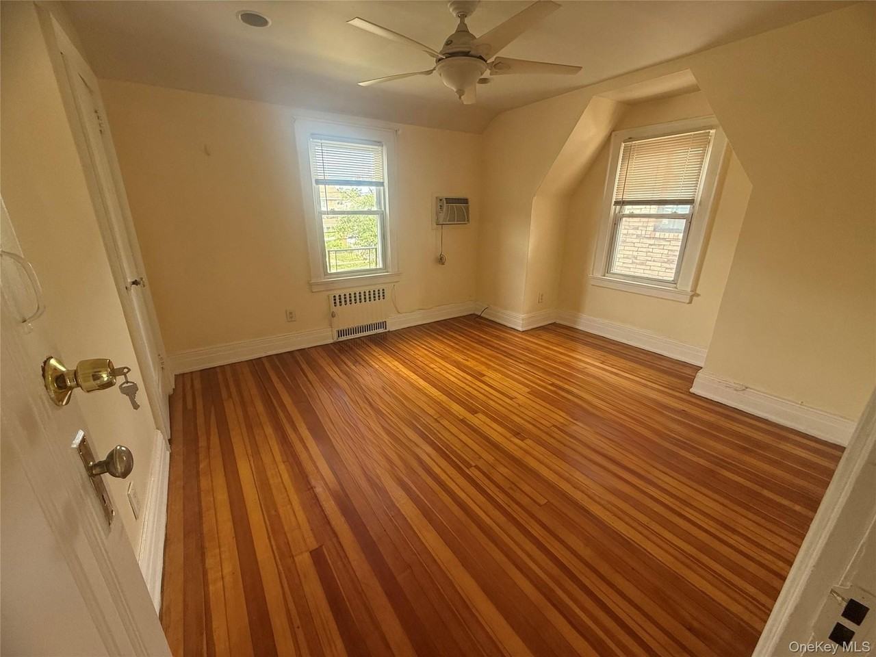 203 Rockaway Pkwy #2ndFL - Photo 3 of 8