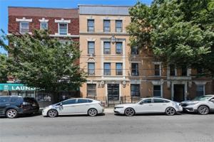 featured image of 3286 30th St #4A
