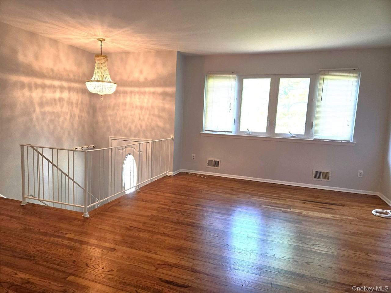 14 Lake Shore Dr - Photo 5 of 20