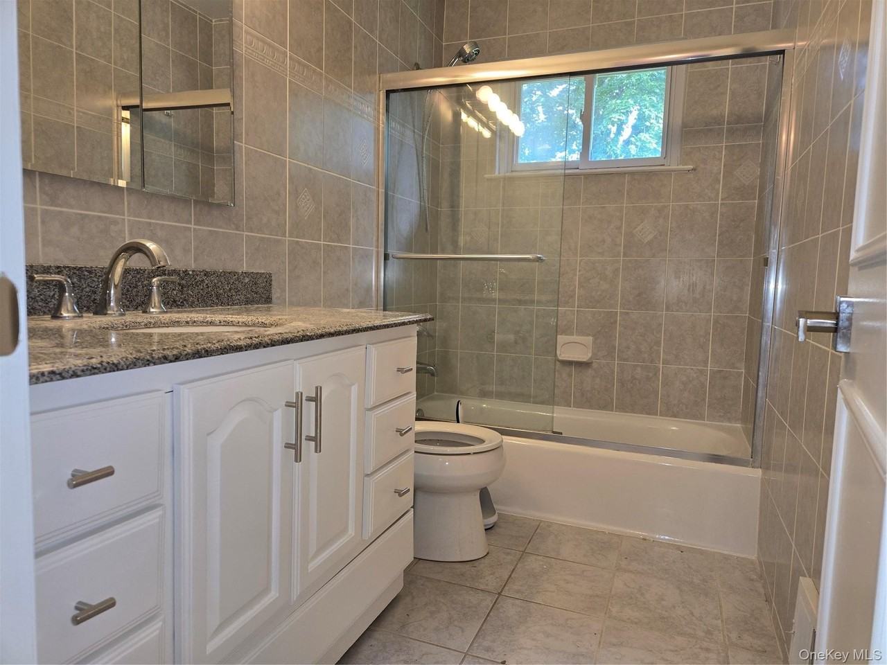 14 Lake Shore Dr - Photo 7 of 20