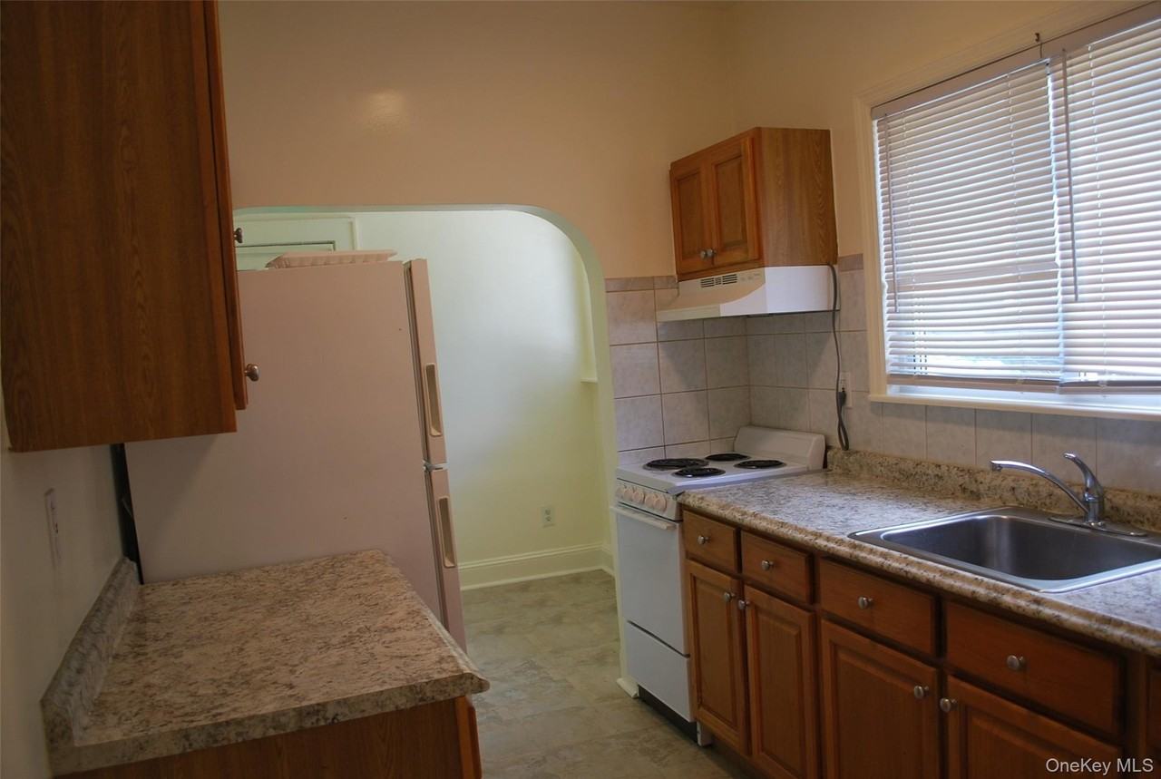 7 Orchard St #C - Photo 5 of 11